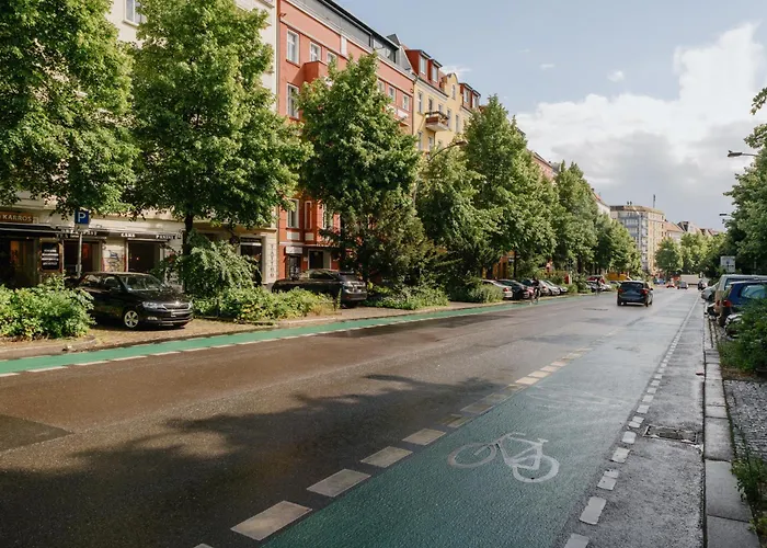 Apartmán Homely - Library Style , Wooden Walls , Spacious , Friedrichshain *